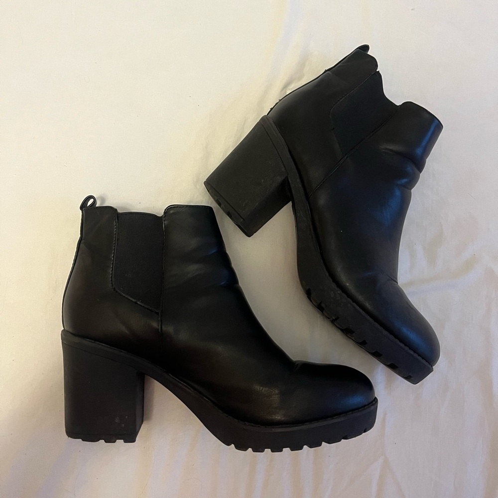 Rue21 Chunky Black Ankle Booties